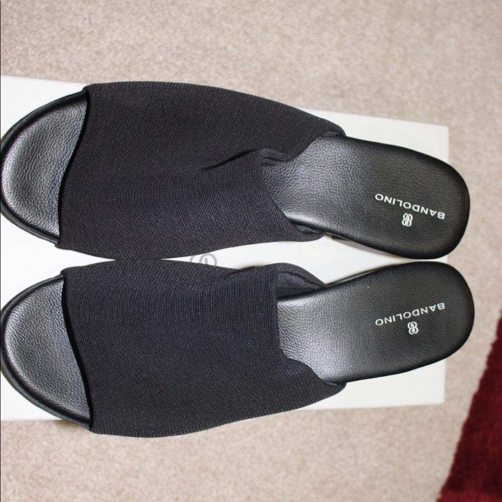 ✨Women’s Bandolino Evelia Heeled Slide✨